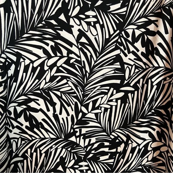 NWT! Chap black and white patterned sleeveless dress - Picture 5 of 10